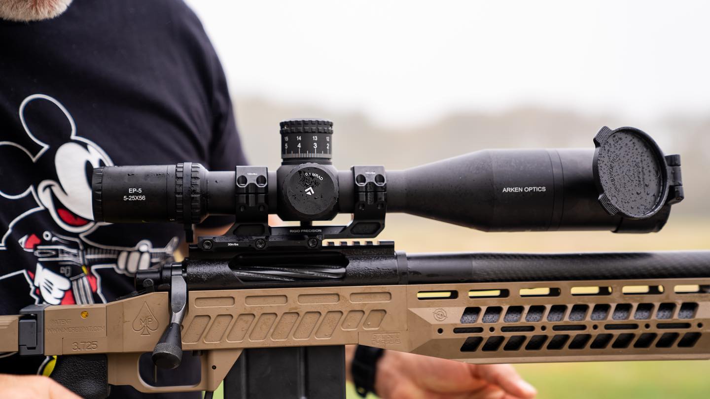 Arken EP5 5-25x56 FFP Riflescope MIL