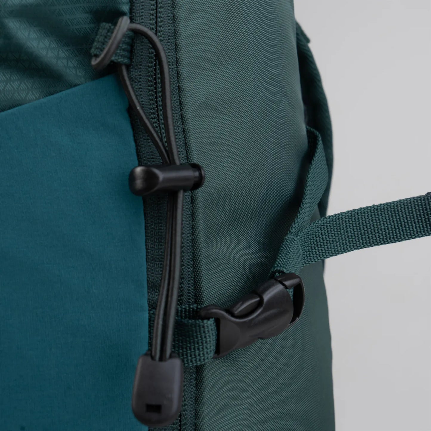 First Ascent Orion 25L Backpack Green